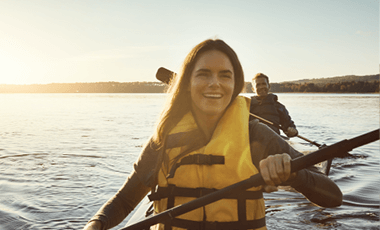 woman kayaking diabetes